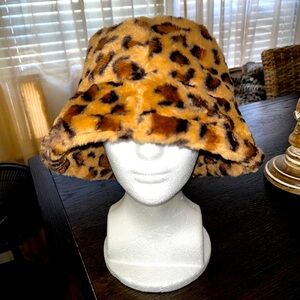 Leopard Bucket Faux Fur Hat New!!